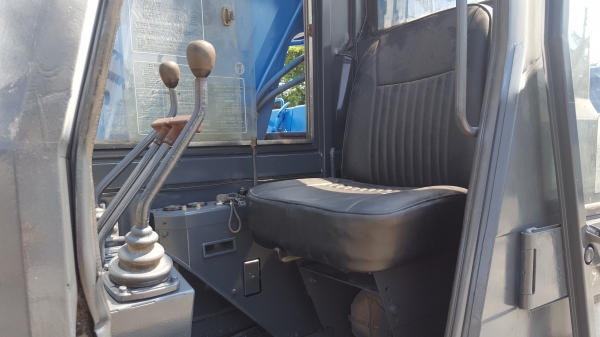 ขายรถเครนตีนตะขาบ7ตัน.ยกเดินๆไป