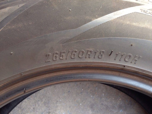 ยาง Maxxis 265-60-18 ปี 13 ครบชุด 4 เส้น 4000 สภาพสวยๆไม่บวมไม่กินข้างดอกยางเหลือเยอะเอาไปวิ่งกันใด้อีกยาวค่ะ