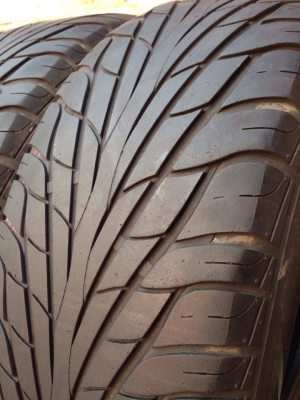 ยาง Maxxis 265-60-18 ปี 13 ครบชุด 4 เส้น 4000 สภาพสวยๆไม่บวมไม่กินข้างดอกยางเหลือเยอะเอาไปวิ่งกันใด้อีกยาวค่ะ