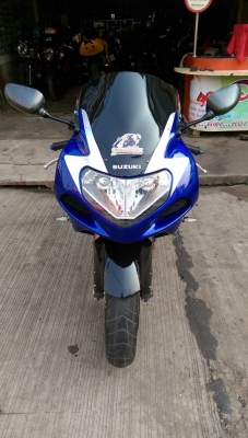 ขายคับ SUZUKI GSXR1000 K2 ปี2002 อินวอย สรรพสามิตร สีสวยๆ ท่อแต่งฟลู แผงคอแต่ง ราคา 139000 บาท สนใจติดต่อ 081-0578282 คับ ส่งได้ทั่วไทยคับ สนใจติดต่อ 081-0578282 FACEBOOK ชาญณรงค์ ป๊อป ชัยอมฤต ไอดีไลน์ POPBIGBIKESAKON คับ สนใจรถสวย ถูก ดี ต้อง POP BIGBIKE