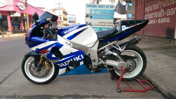 ขายคับ SUZUKI GSXR1000 K2 ปี2002 อินวอย สรรพสามิตร สีสวยๆ ท่อแต่งฟลู แผงคอแต่ง ราคา 139000 บาท สนใจติดต่อ 081-0578282 คับ ส่งได้ทั่วไทยคับ สนใจติดต่อ 081-0578282 FACEBOOK ชาญณรงค์ ป๊อป ชัยอมฤต ไอดีไลน์ POPBIGBIKESAKON คับ สนใจรถสวย ถูก ดี ต้อง POP BIGBIKE