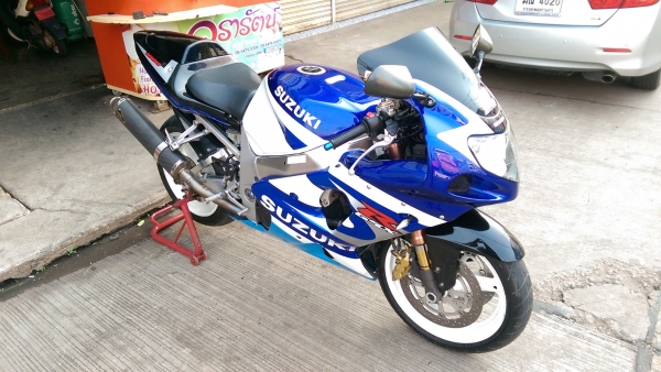 ขายคับ SUZUKI GSXR1000 K2 ปี2002 อินวอย สรรพสามิตร สีสวยๆ ท่อแต่งฟลู แผงคอแต่ง ราคา 139000 บาท สนใจติดต่อ 081-0578282 คับ ส่งได้ทั่วไทยคับ สนใจติดต่อ 081-0578282 FACEBOOK ชาญณรงค์ ป๊อป ชัยอมฤต ไอดีไลน์ POPBIGBIKESAKON คับ สนใจรถสวย ถูก ดี ต้อง POP BIGBIKE