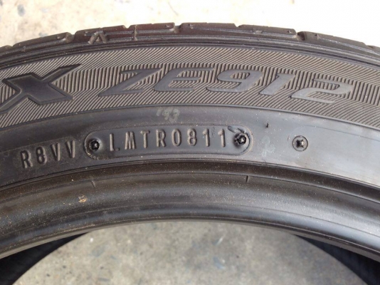 ยาง FALKEN 235-45-18 ปี 11 2 เส้น 1800 สภาพสวยๆไม่บวม ดอกยางเหลือเยอะวิ่งใช้งานใด้อีกนานค่ะ