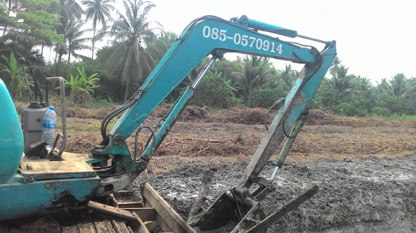 Komatsu Pc10-7โซ่ใหม่ 155,000ราคาต่อรองเทียบเท่าpc20-7 Komatsu Pc10-7โซ่ใหม่ 155,000ราคาต่อรองเทียบเท่าpc20-7