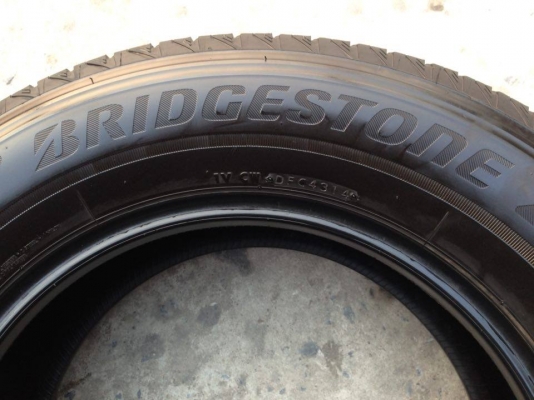 ยาง Bridgstone 255-65-17 ปี 14 รุ่น Ecopla EP 850 ครบชุด 4 เส้น 4500 ไม่ควรพลาด สภาพสวยๆไม่บวมดอกยางเหลือเยอะ เอาไปวิ่งกันใด้อีกยาวค่ะ