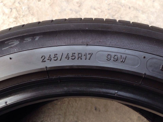 ยาง MICHELIN 245-45-17 ปี 13 2 เส้น 2000 สภาพสวยๆดอกยางนิ่มๆไม่บวมเอาไปวิ่งกันยาวๆราคาเบาๆค่ะ