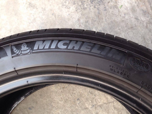 ยาง MICHELIN 245-45-17 ปี 13 2 เส้น 2000 สภาพสวยๆดอกยางนิ่มๆไม่บวมเอาไปวิ่งกันยาวๆราคาเบาๆค่ะ
