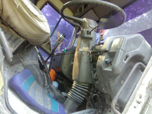 รถมิตซู 10 ล้อดั้ม FN527M - TF  220 แรงม้า. ปี 38.    สนใจติดต่อ  081 - 6079515