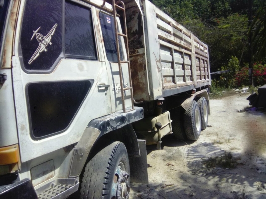 รถมิตซู 10 ล้อดั้ม FN527M - TF  220 แรงม้า. ปี 38.    สนใจติดต่อ  081 - 6079515