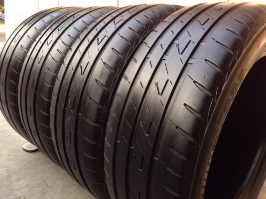 ยาง Bridgstone 205-55-16 ปี 14 รุ่น Ecopla ครบชุด 4 เส้น 3500 สภาพสวยๆไม่บวมดอกยางเหลือเยอะ เอาไปวิ่งกันใด้อีกยาวค่ะ