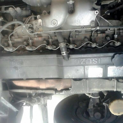 รถอีซูซุ 6 ล้อ รั้ว ( ไม่ดั้ม )  210 แรงม้า. ปี 47.   สนใจติดต่อ  081 - 6079515