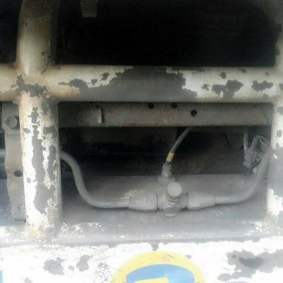 รถอีซูซุ 6 ล้อ รั้ว ( ไม่ดั้ม )  210 แรงม้า. ปี 47.   สนใจติดต่อ  081 - 6079515