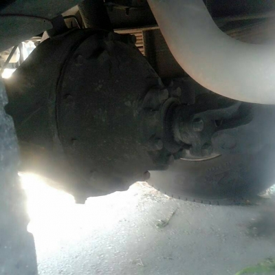 รถอีซูซุ 6 ล้อ รั้ว ( ไม่ดั้ม )  210 แรงม้า. ปี 47.   สนใจติดต่อ  081 - 6079515