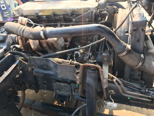 ** ราคา 450,000**รถห้าง ISUZU NQR  หัวกาตูน เครื่อง(เทอร์โบ)เกียร์ แคชซีใหญ่ตลอดเส้นไม่เรียวปลายยาว5.60 เมตร สวยนางฟ้า ทุกอย่างเดิมๆ พร้อมใช้