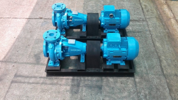 ขาย ปั๊มน้ำ5.5hp 20000 ทั้งชุด (Tel.0917069991)