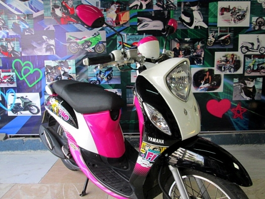 Fino i ลายแฟร์ชั่น สีชมพูดำ หัวฉีด ช่วยประหยัดน้ำมันขั้นเทพ รถเดือน มีนาคม ปี57 ไมล์ 20xxx โล แถม 4 รายการ 21900