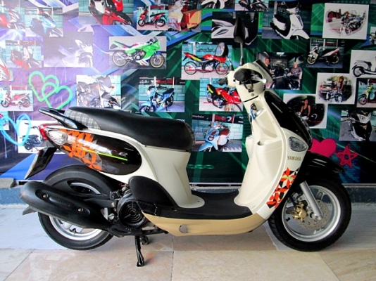 fiore จดทะเบียน ปี 2555 เครื่องดีหัวฉีดประหยัดน้ำมัน ล้อแม็กยางจุ๊บเลส สีลายใหม่สวยทั้งคัน แถม 4 รายการ 23900