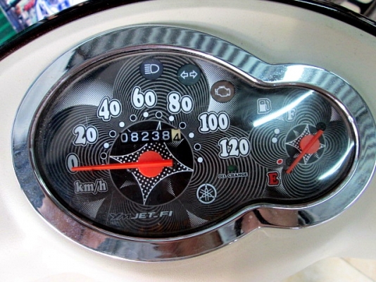 fiore จดทะเบียน ปี 2555 เครื่องดีหัวฉีดประหยัดน้ำมัน ล้อแม็กยางจุ๊บเลส สีลายใหม่สวยทั้งคัน แถม 4 รายการ 23900