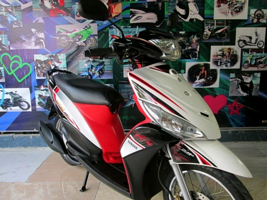 mio 115i cc.สีขาวดำแดง ระบบหัวฉีด เครื่องยนต์เดิมๆจากศูนย์ สีเดิมสดสวยทั้งคัน   แถม 4 รายการ