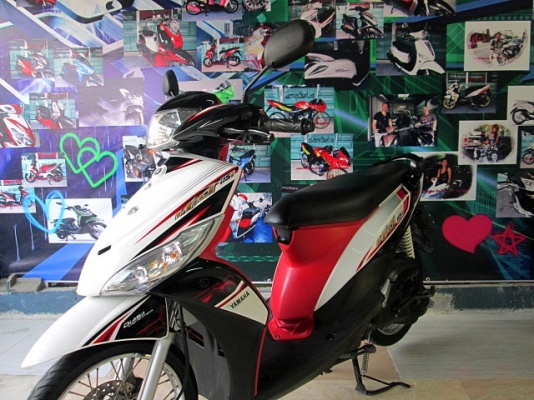 mio 115i cc.สีขาวดำแดง ระบบหัวฉีด เครื่องยนต์เดิมๆจากศูนย์ สีเดิมสดสวยทั้งคัน แถม 4 รายการ mio 115i cc.สีขาวดำแดง ระบบหัวฉีด เครื่องยนต์เดิมๆจากศูนย์ สีเดิมสดสวยทั้งคัน แถม 4 รายการ