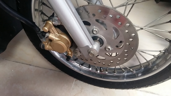 mio 115i cc.สีขาวดำแดง ระบบหัวฉีด เครื่องยนต์เดิมๆจากศูนย์ สีเดิมสดสวยทั้งคัน แถม 4 รายการ mio 115i cc.สีขาวดำแดง ระบบหัวฉีด เครื่องยนต์เดิมๆจากศูนย์ สีเดิมสดสวยทั้งคัน แถม 4 รายการ