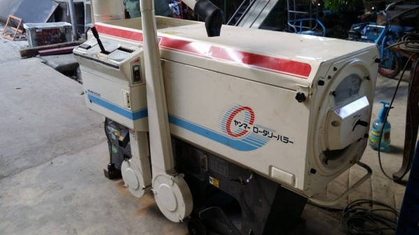 เครื่องสีข้าวกล้องเก่าญี่ปุ่น YANMAR รุ่น RHM250 สภาพเครื่องสวย พร้อมใช้งาน