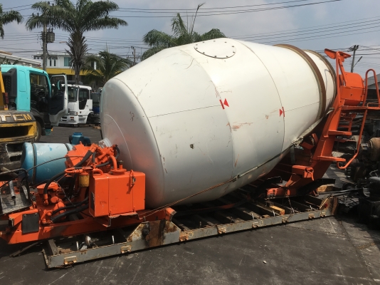 ขายถังโม่ปูน คายาบ้า KYB 4.5 คิว + ชุดปั๊มปั่นโม่ จากญี่ปุ่น