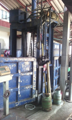 ขายเครื่องอัดกระดาษ งานรีไซเคิล อัด 300 กก