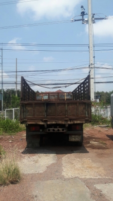 หกล้อหัวยาว isuzu เครื่อง6BD1เครื่องดีค้ชซีสวยเล่มทะเบียนเอกสารพร้อมโอน