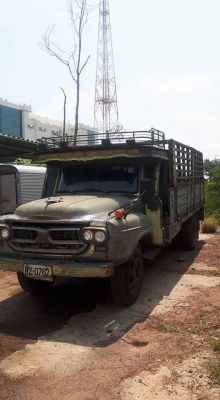 หกล้อหัวยาว isuzu เครื่อง6BD1เครื่องดีค้ชซีสวยเล่มทะเบียนเอกสารพร้อมโอน