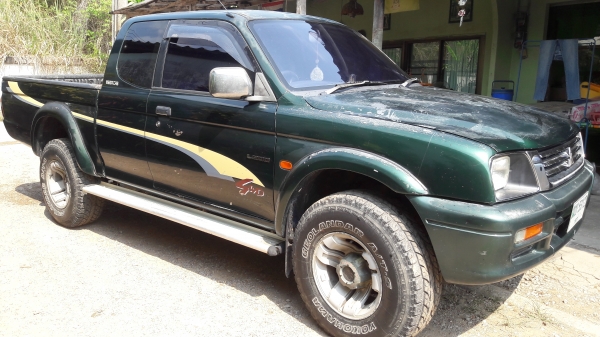 mitsubishi starda 4x4  ขาย168.000 บาท mega cab