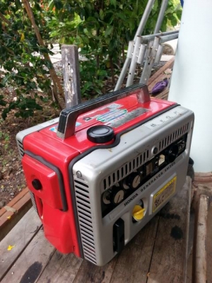 ปั่นไฟ HONDA EM300