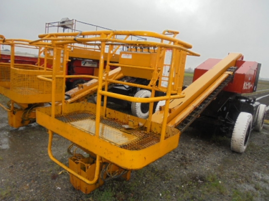 AICHI SP120 รถกระเช้า บูมลิฟต์ สูง 12 เมตร โทร. 080-6565422 (หนิง)