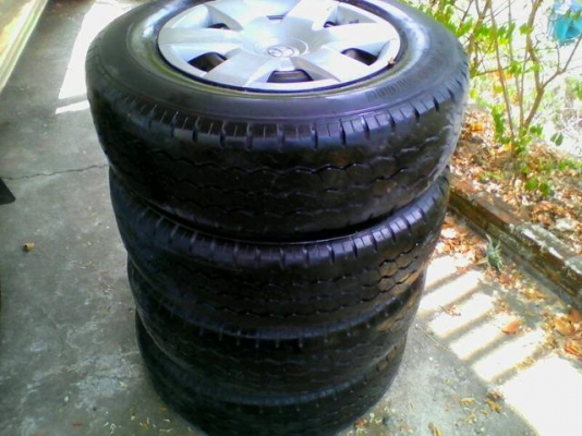 กะทะเหล็กขอข15 6รู พร้อมยางฝาครอบ 4วง 3200บาท