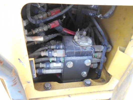 ขายรถขุด KOMATSU PC128US-2E1 มือสองนำเข้าจากญี่ปุ่นแท้ สภาพสวย พร้อมใช้งาน