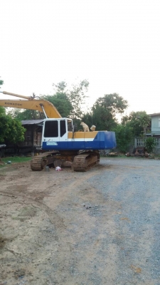 ขายแม็คโคร komatsu pc-200 รุ่น 5 ไฟฟ้า