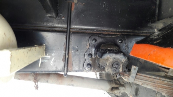 HINO 6 ล้อพื้นเรียบ fc2w 120 แรงม้า