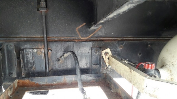 HINO 6 ล้อพื้นเรียบ fc2w 120 แรงม้า