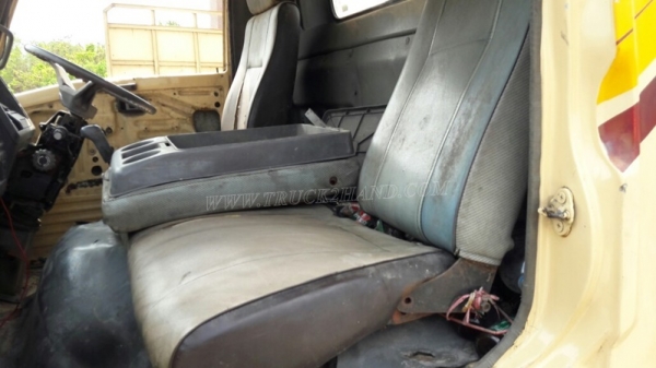 HINO 6 ล้อพื้นเรียบ fc2w 120 แรงม้า