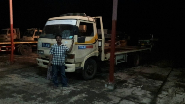 HINO 6 ล้อพื้นเรียบ fc2w 120 แรงม้า