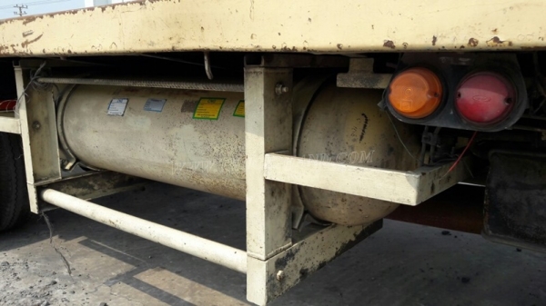 HINO 6 ล้อพื้นเรียบ fc2w 120 แรงม้า