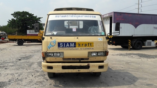 HINO 6 ล้อพื้นเรียบ fc2w 120 แรงม้า