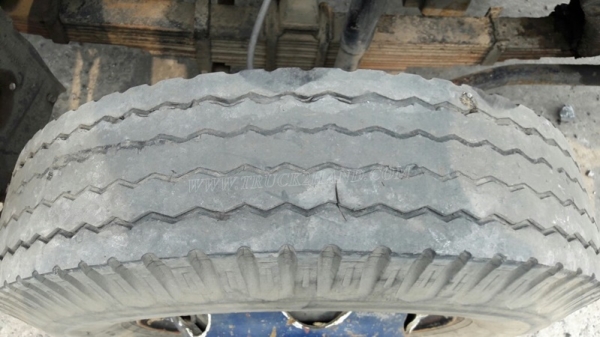 HINO 6 ล้อพื้นเรียบ fc2w 120 แรงม้า