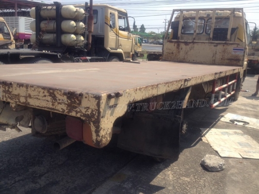 6 ล้อ พื้นเรียบ HINO FD176B  185  แรงม้า