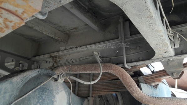 6 ล้อ พื้นเรียบ HINO FD176B  185  แรงม้า