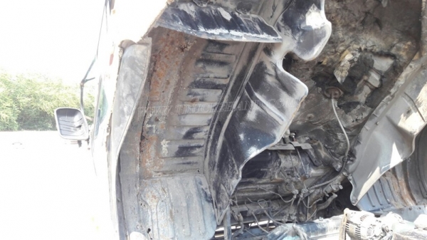 6 ล้อ พื้นเรียบ HINO FD176B  185  แรงม้า