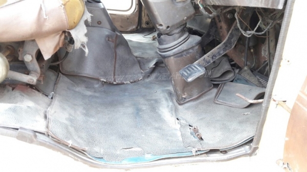 6 ล้อ พื้นเรียบ HINO FD176B  185  แรงม้า