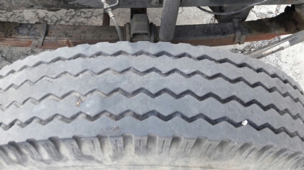 6 ล้อ พื้นเรียบ HINO FD176B  185  แรงม้า