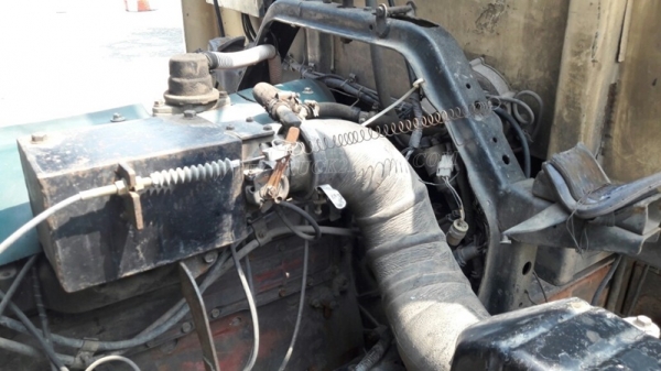 6 ล้อ พื้นเรียบ HINO FD176B  185  แรงม้า