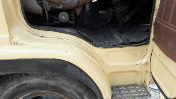 6 ล้อ พื้นเรียบ HINO FD176B  185  แรงม้า